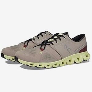 Men’s RARE White On Cloud X3 Running Shoes— Sz. M12 (gently used) in box!